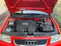 Gebraucht Audi A3 Ambiente 102 PS (75 kW) 2002 Rot Kleinwagen