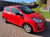 Gebraucht Hyundai i10 67 PS (49 kW) 2019 Rot Kleinwagen
