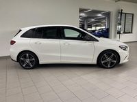 Gebraucht Mercedes B220 Progressive 190 PS (139 kW) 2024 Weiß Van / Kleinbus