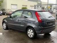 Gebraucht Ford Fiesta Ambiente 60 PS (44 kW) 2006 Grau Kleinwagen