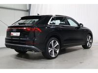 Używany Audi Q8 Ambiente 286 KM (210 kW) 2025 Czarny SUV