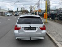 Gebraucht BMW 320 177 PS (130 kW) 2008 Silber Kombi