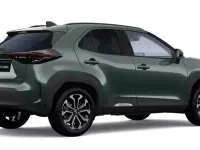 Neu Toyota Yaris Cross 131 PS (96 kW) 2026 Everest green metallic SUV