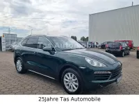 Gebraucht Porsche Cayenne 239 PS (175 kW) 2010 Jetgruen SUV