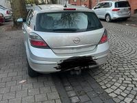 Gebraucht Opel Astra 90 PS (66 kW) 2008 Silber Kleinwagen