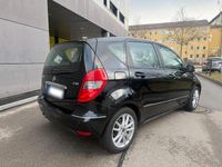 Gebraucht Mercedes A180 109 PS (80 kW) 2010 Schwarz Kleinwagen