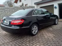 Gebraucht Mercedes E220 Avantgarde 170 PS (125 kW) 2010 Schwarz Limousine