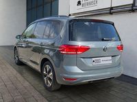 Gebraucht VW Touran Comfortline 150 PS (110 kW) 2024 Delfingrau Van / Kleinbus