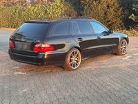 Gebraucht Mercedes E320 224 PS (164 kW) 2006 Schwarz Kombi