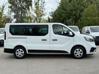 Gebraucht Renault Trafic Life 110 PS (80 kW) 2022 Weiß Van / Kleinbus