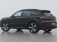 Gebraucht Porsche Cayenne 470 PS (345 kW) 2024 Grün SUV