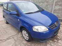 Gebraucht VW Fox Refresh 54 PS (39 kW) 2009 Blau Kleinwagen