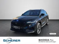 Gebraucht Skoda Karoq SportLine 190 PS (139 kW) 2023 Blackmagic perleffekt (metallic) SUV