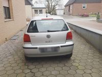 Gebraucht VW Polo Basis 50 PS (36 kW) 2000 Silber Limousine