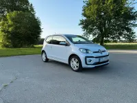 Używany VW up! Beats 90 KM (66 kW) 2017 Biały Hatchback