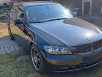 Gebraucht BMW 325 218 PS (160 kW) 2007 Schwarz Limousine