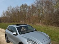 Second-hand Porsche Cayenne 245 CP (180 kW) 2012 Argintiu SUV
