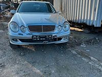 Gebraucht Mercedes E500 306 PS (225 kW) 2002 Grau Limousine