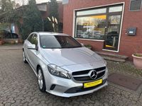 Gebraucht Mercedes A180 109 PS (80 kW) 2017 Silber Limousine