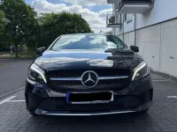Używany Mercedes 200 209 KM (153 kW) 2017 Czarny Sedan/Limuzyna