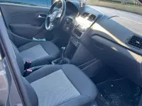 Gebraucht VW Polo 60 PS (44 kW) 2010 Grau Kleinwagen