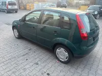 Usata Ford Fiesta 60 CV (44 kW) 2002 Verde Utilitaria