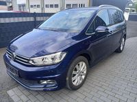 Gebraucht VW Touran Highline 150 PS (110 kW) 2016 Atlantik blue metallic Van / Kleinbus