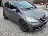 Gebraucht Mercedes A180 109 PS (80 kW) 2009 Grau Van / Kleinbus