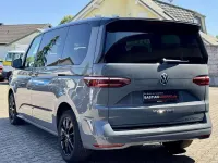 Gebraucht VW Multivan Edition 150 PS (110 kW) 2024 Pure grey Van / Kleinbus