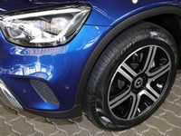 Gebraucht Mercedes GLC300e 211 PS (155 kW) 2021 Blau Coupé
