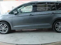 Używany VW Touran 150 KM (110 kW) 2017 Szary Minivan