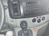 Gebraucht Renault Trafic Komfort 114 PS (83 kW) 2008 Silber Van / Kleinbus