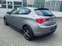 Gebraucht Alfa Romeo Giulietta Quadrifoglio Verde 241 PS (177 kW) 2015 Grau Kleinwagen