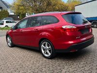 Gebraucht Ford Focus 125 PS (91 kW) 2013 Rot Kombi