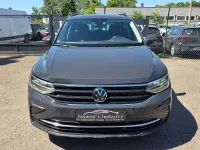 Gebraucht VW Tiguan Life 150 PS (110 kW) 2022 Uranograu SUV