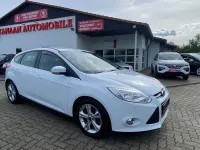 Gebraucht Ford Focus Champions Edition 101 PS (74 kW) 2012 Weiß Limousine