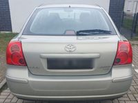 gebraucht Toyota Avensis Executive 2,2-l-D-CAT Executive