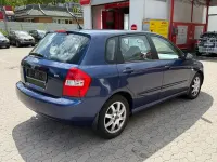 Gebraucht Kia Cerato EX 143 PS (105 kW) 2005 Blau Limousine