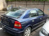 Używany Opel Astra 101 KM (74 kW) 2000 Niebieski Sedan/Limuzyna