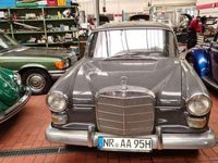 gebraucht Mercedes 200 D Heckflosse