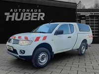Gebraucht Mitsubishi L200 Invite 136 PS (100 kW) 2011 Weiß Pickup