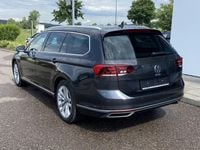 Gebraucht VW Passat Active 218 PS (160 kW) 2021 Grau Kombi