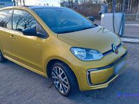 Gebraucht VW e-up! Style 61 kW (83 PS) 2020 Gelb Kleinwagen