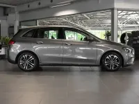 Gebraucht Mercedes B200 Progressive 150 PS (110 kW) 2025 Grau Kleinwagen