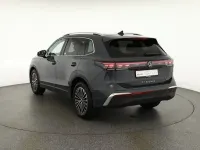 Gebraucht VW Tiguan 150 PS (110 kW) 2025 Grau SUV