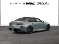 Nouvelle BMW M5 Performance 727 ch (534 kW) 2026 Gris Berline