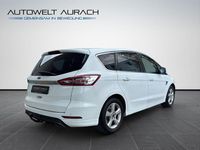 Gebraucht Ford S-MAX Titanium 179 PS (131 kW) 2016 Weiß Van / Kleinbus