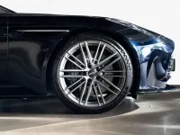 Neu Aston Martin DB12 680 PS (500 kW) 2026 Blau ultramarine black Cabrio