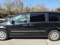 Usata Lancia Voyager Gold 163 CV (119 kW) 2011 Nero Monovolume