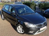 Gebraucht Kia Ceed 90 PS (66 kW) 2010 Schwarz Kleinwagen